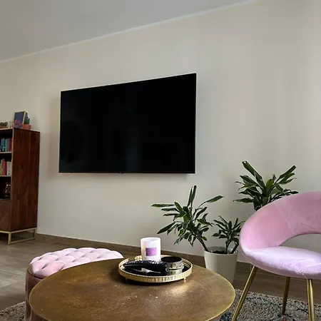 Apartment Stilvolle, Ruhige Und Zentrale In Ehrenfeld *
