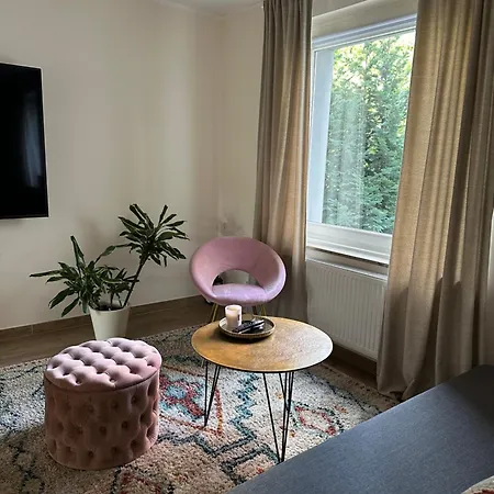 Stilvolle, Ruhige Und Zentrale In Ehrenfeld * Kolonia