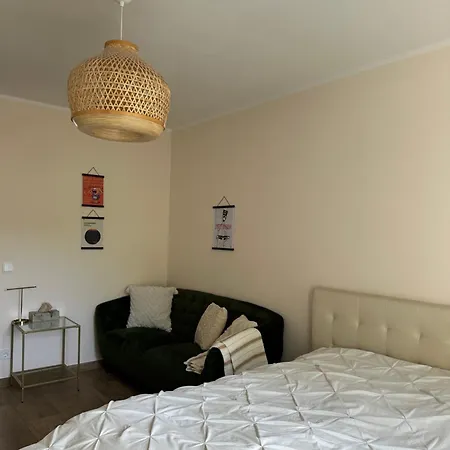 Stilvolle, Ruhige Und Zentrale In Ehrenfeld *