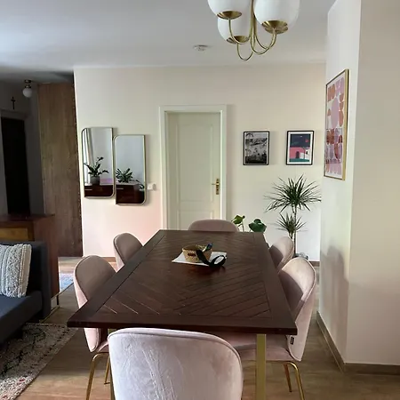 Stilvolle, Ruhige Und Zentrale In Ehrenfeld